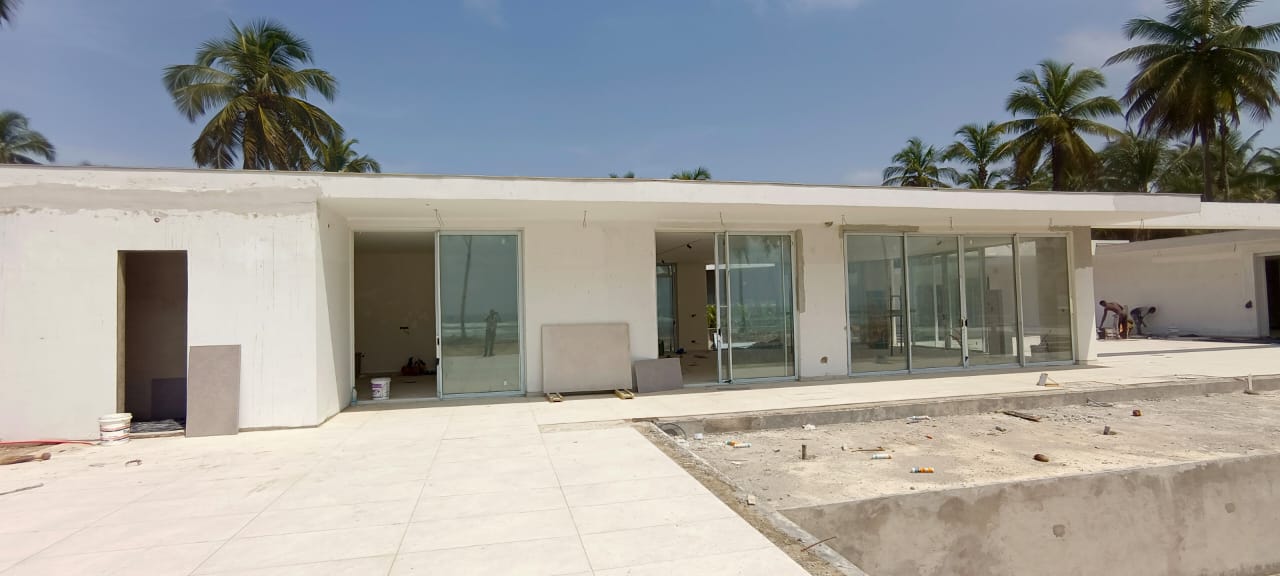 Villa de standing en bord de mer